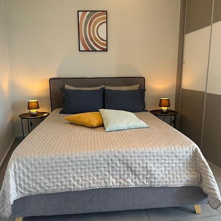 Zonapartments A Sea View-City Center La Canea Esterno foto