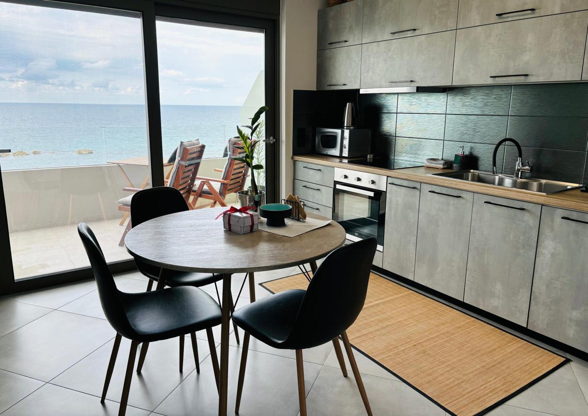 Zonapartments A Sea View-City Center La Canea Esterno foto